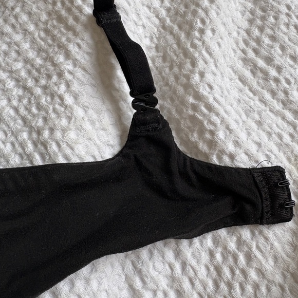 Victoria’s Secret Body by Victoria Lined Demi Bra Black 32B - Picture 8 of 8